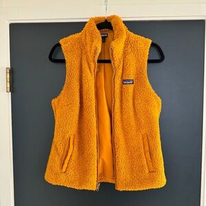 Patagonia Los Gatos Fleece Vest sz Small Gold